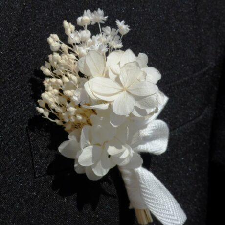 Boutonnière hortensia portée